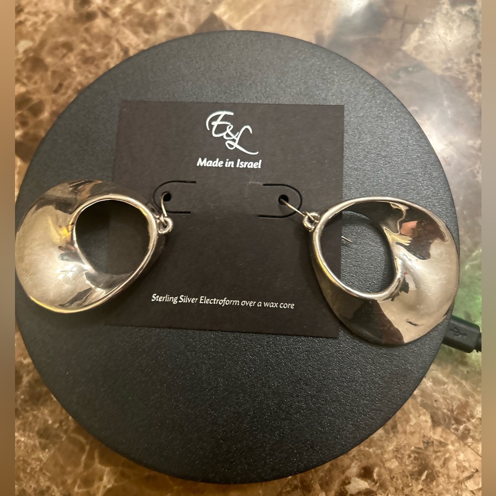 Woman’s earrings